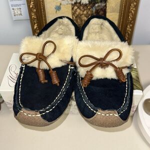 Sperry 8 Paige Navy Ivory Shearing Genuine Suede Leather Moccasin Slippers